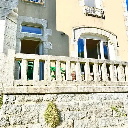 Le Chateau Du Turc, D'hotes A *